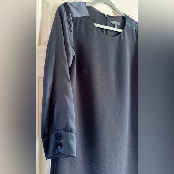 J. Crew | 3/4 Sleeve Shift Dress with Silk Accents | Black | EUC | Size 4 - Picture 3 of 4